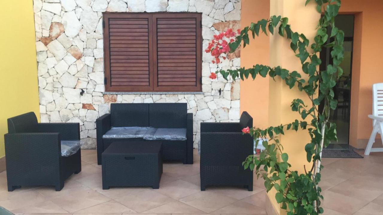 Tertenìa Appartamento Dentro Babai Village מראה חיצוני תמונה